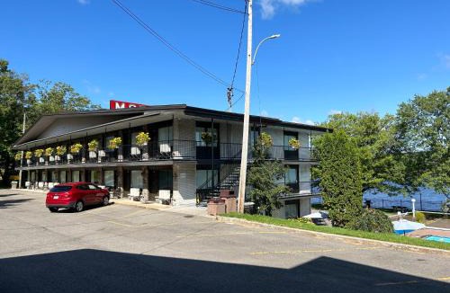 Chicoutimi Hotel | Motel Panoramique