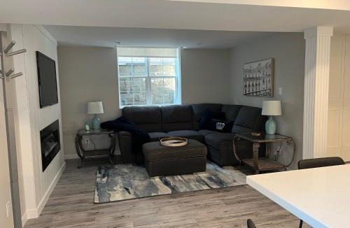 Burlington Apartment | The Croft House - 2 Bedroom 1 Bathroom Suite
