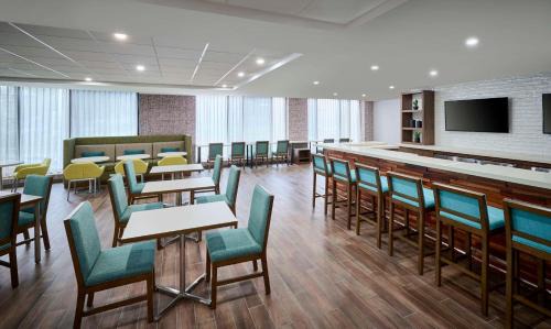 Strathcona Hotel | Hampton Inn By Hilton Hamilton