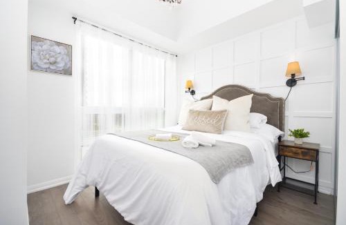 Lawrence Heights Apartment | The Splendid - Luxury 1BR Uptown Toronto