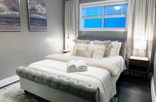 South London Apartment | Chic Stay | Walk to Covent Garden & Hyland Cinema