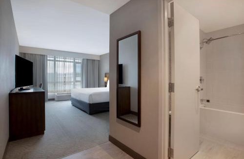 Scugog Hotel | Great Blue Heron Hotel