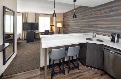 Gateway Hotel | Residence Inn by Marriott Toronto Mississauga West