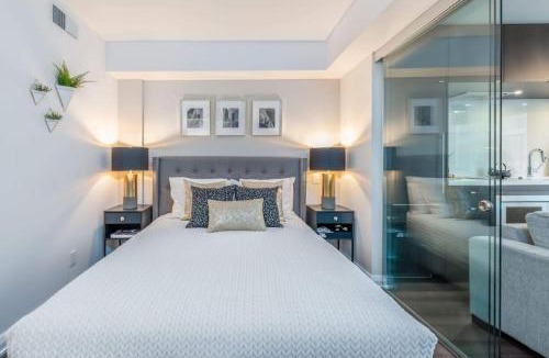 Bloor-Yorkville House | Yorkville Living 1 BR-1BA with Gym in Upscale Area