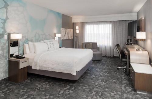 Vaughan Hotel | Courtyard by Marriott Toronto Vaughan