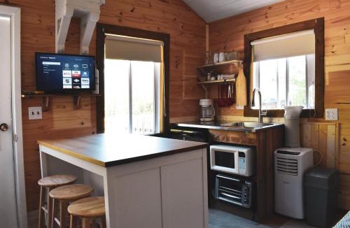 Caraquet House | Complexe d'hébergement la Maison touristique Dugas
