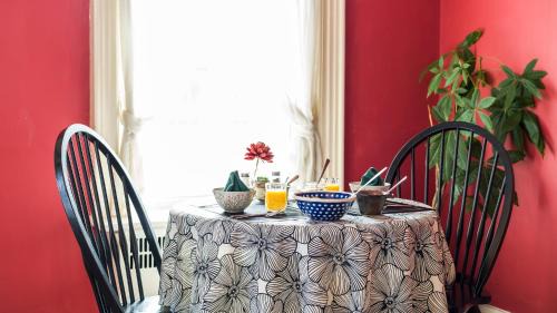 Gravenhurst Bed & Breakfast | The Inn on Bay