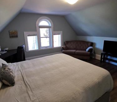 Fredericton Bed & Breakfast | By The River B&B