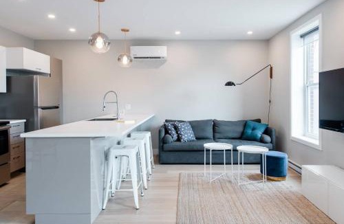 Little Italy Apartment | Little Italy - Montreal Contemporary Apartment