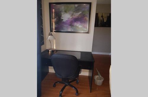 Sarnia House | Sarnia's Hidden Gem - 3 BR/2 BA by College/Hwy/Arena