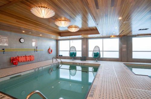 Ottawa Division Hotel | Sandman Signature Ottawa Airport Hotel