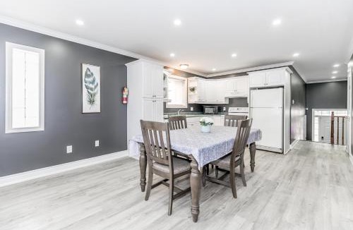 Wasaga Beach House | Beach1 Riverfront Resort