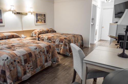 Saint-Charles-Borromee Hotel | Motel Classique