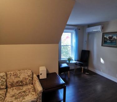 Fredericton Bed & Breakfast | By The River B&B