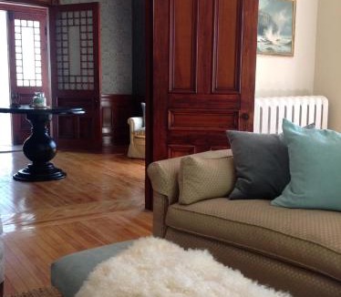 Souris Bed & Breakfast | The Library Inn