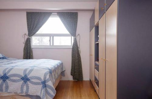 Northeast Mississauga House | Private Room near Airport