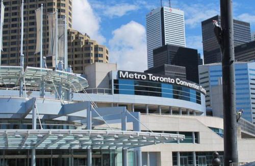 CityPlace Apartment | Cozy Condo near CN Tower