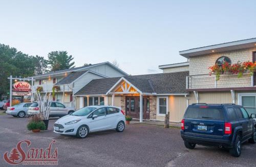 Golden Lake Resort | Sands on Golden Lake