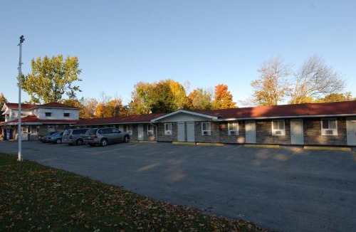 Orillia Hotel | Kings Inn Orillia