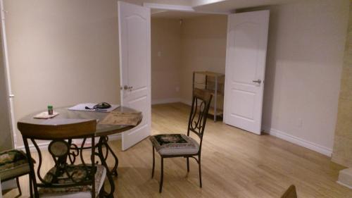 Waterloo Bed & Breakfast | HB Guest Home 4