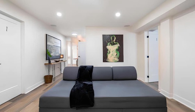 Cheerful and Modern