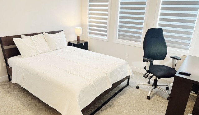 Beautiful rooms with Netflix