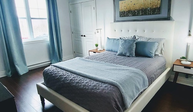 Champlain Condo 202