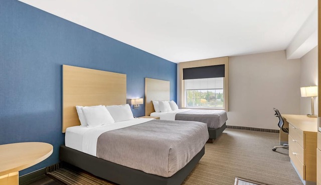 Quality Inn and Suites Oakville-Mississauga