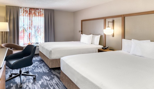 Fairfield Inn and Suites by Marriott Toronto Brampton