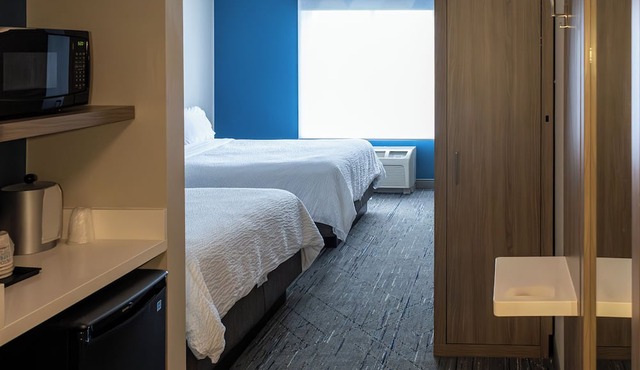 Holiday Inn Express Hotel & Suites Brockville by IHG