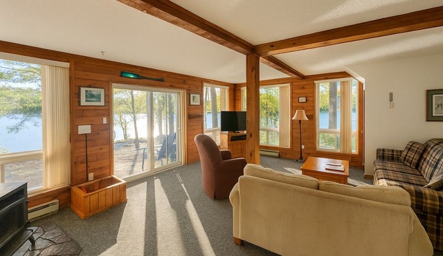 Sunny Point Resort Cottages and Inn