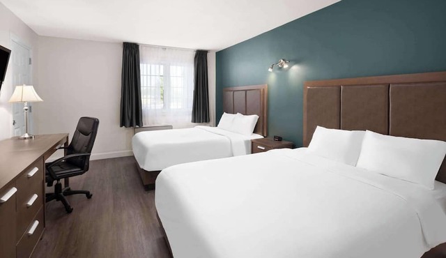 Travelodge by Wyndham Roberval