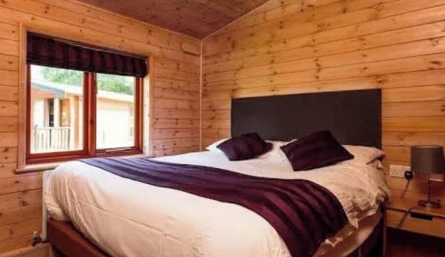Deer Lodge is waiting for you! Enjoy natural beauty in an amazing backdrop.