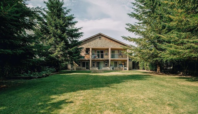 Harrison Lake Modern Boho Studio