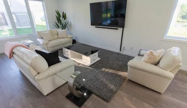 Spacious Dream Home for You and Yours