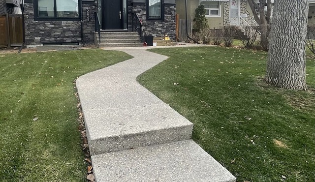 Modern Inner City Basement Suite – 2 BDRM, 1 Bath