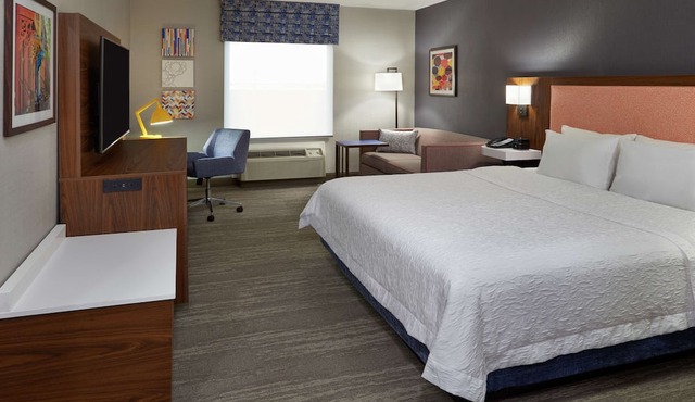 Hampton Inn & Suites by Hilton Montreal-Dorval
