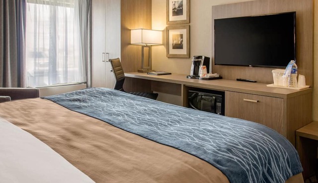 Comfort Inn Aéroport