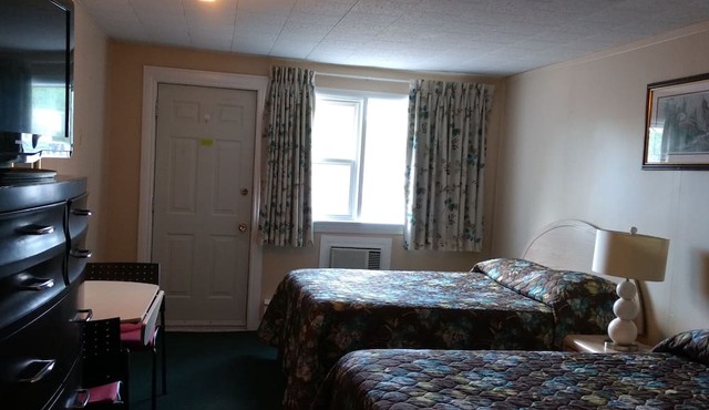 Skyline Motel & Campus Inn