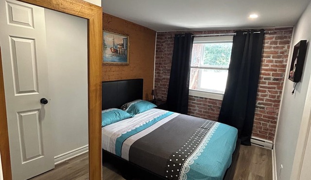 #303 Downtown 3 Bedroom Loft in free indoor parking