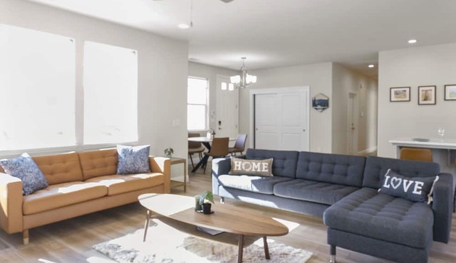 Newly Built Murphy's Modern Retreat in Murphys