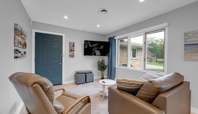 Cozy Suite #2 - Seacliff Beach Suites