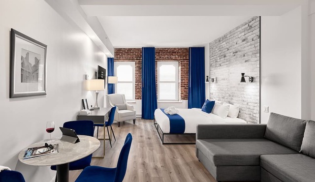 Theater Lofts | Quebec, 606