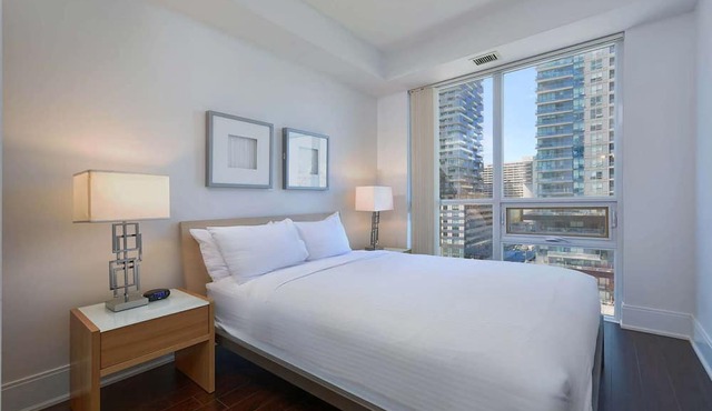 2 Bedroom/2 Bathroom Suite