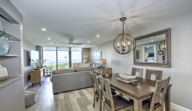 Have yourself a tropical vacation on The Gulf of America in Marco Island Florida in Naples
