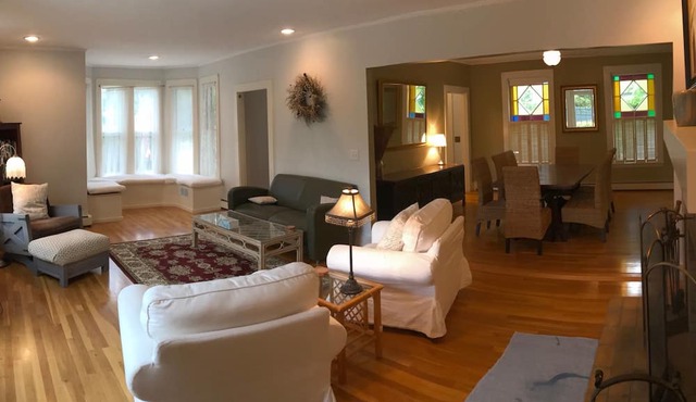In-Town 5 bedroom Victorian with Heated Pool in lubec