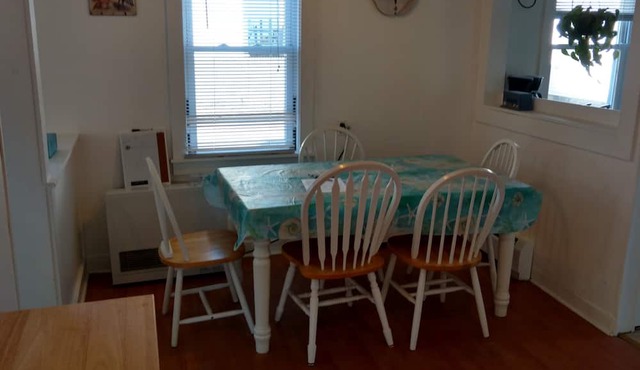 3 Bdr Vacation Rental - Walk To The Beach