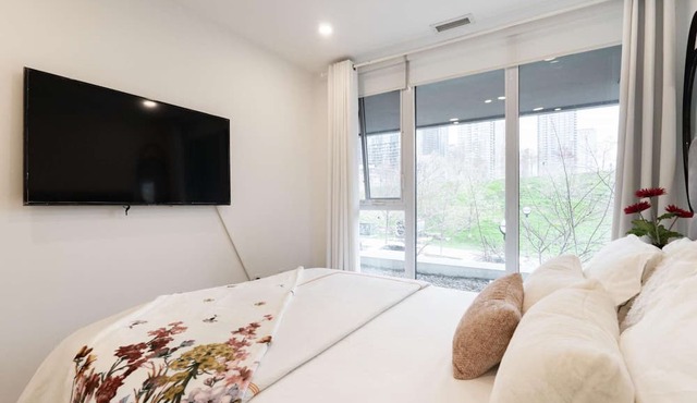 RivetStays | Dan Leckie Presidential Suite – 2 Bedroom Condo