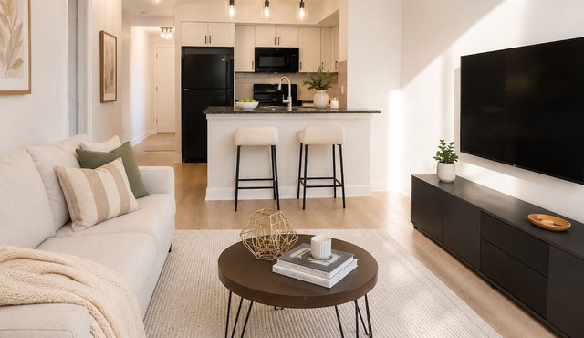 A Private Cozy 1-Bedroom in a Beautiful Apartment in Vaughan