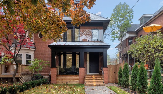 Luxury 4BR | High Park, Beach & Lake Views | Toronto
